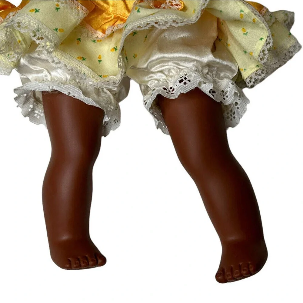 Vintage 1987‎ Satin 'n Lace African American Sleepy Eyes 19